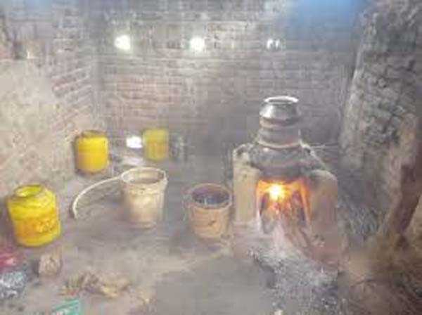 जमुई में 28 देशी शराब भट्ठी ध्वस्त